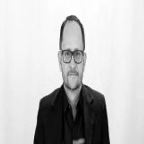 Di-gianne Professor