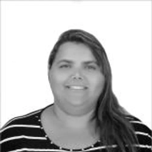 PROFESSORA CARLA LEITE