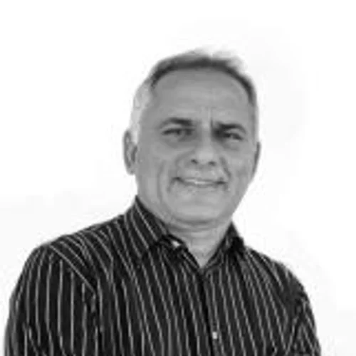CARLOS SOARES