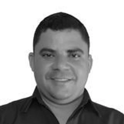 PLÍNIO VILELA