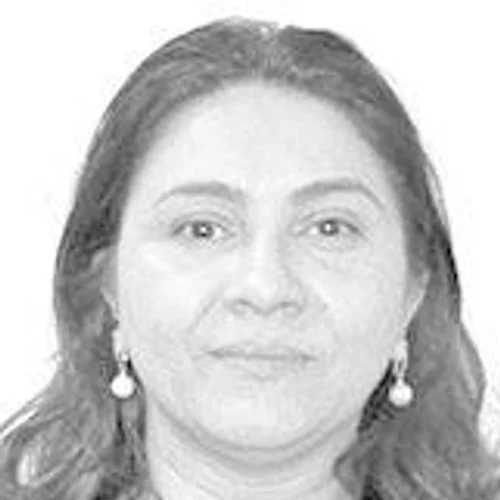 Adelia Queiros