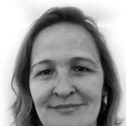 Márcia Sarazott