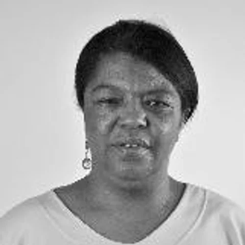 TIA WILZA