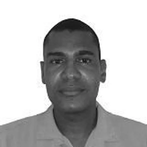 PROFESSOR ADENILSON