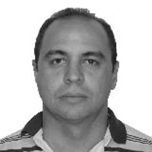 Adrianny Queiroz