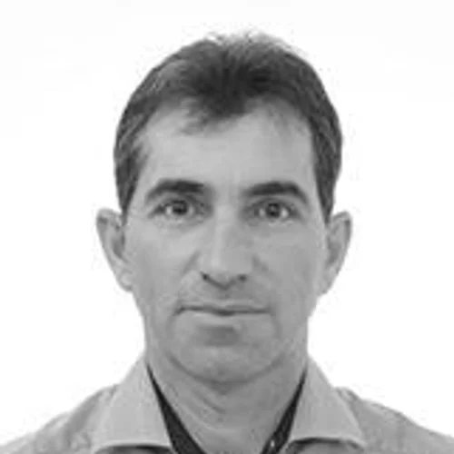 Cezar Pias