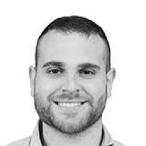 LUCAS SCUCUGLIA BIGODE