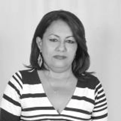 ANTONIA ARAÚJO