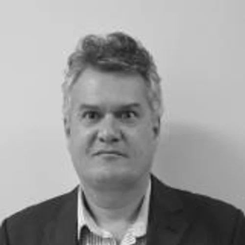 Dr. André Curuca