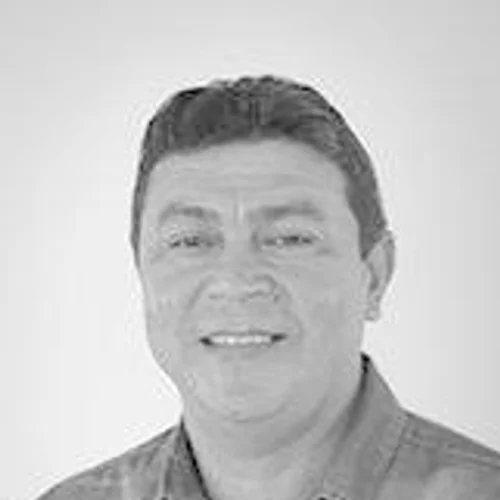 Professor Lages