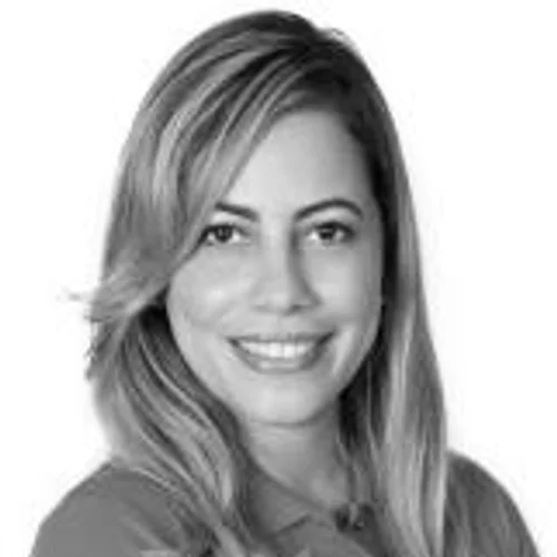 Elma Oliveira
