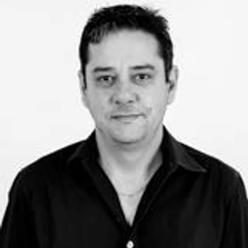 ROGÉRIO MENDES