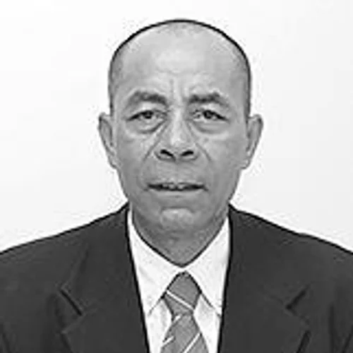 ZÉ PRETO
