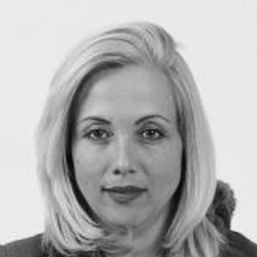 Pamela Tur