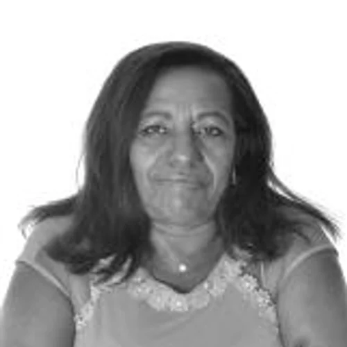 CÉLIA VELOSO