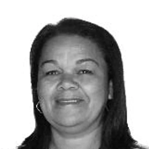 LÚCIA DO QUADÔ