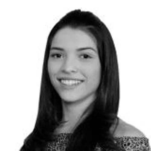 VITÓRIA HEWELLY