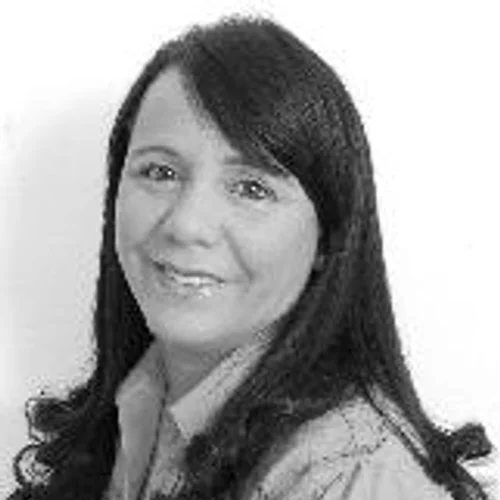 Prof Ana Paula