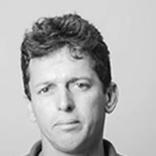 ADRIANO ALMEIDA