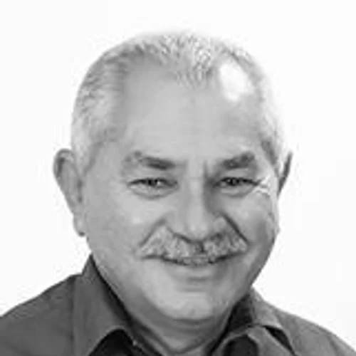ZÉ VIGÁRIO