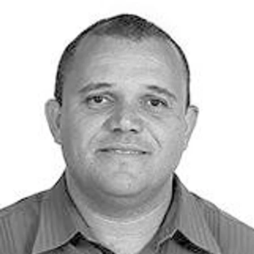 ZÉ ROBERTO