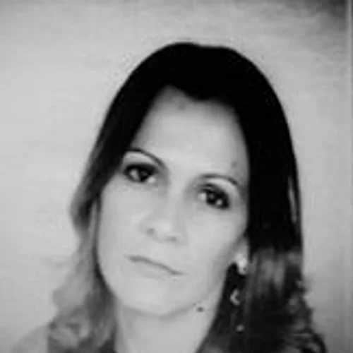 ROBERTA DE MARCELO