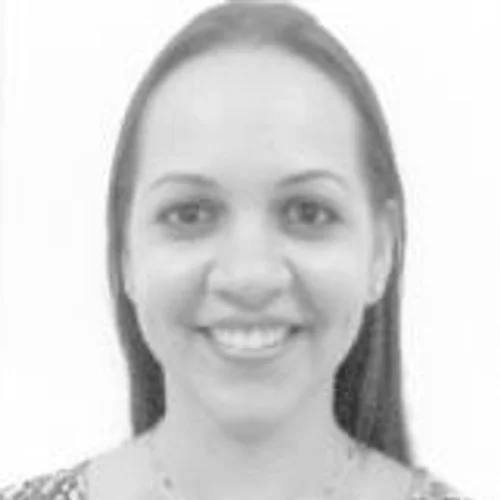 NÚBIA CRUZ