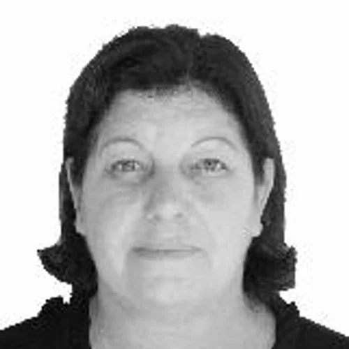 PROFESSORA MÁGILA