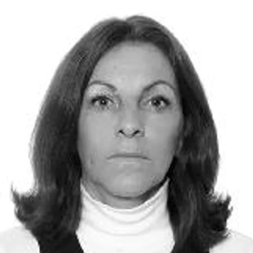 LUCIA TEIXEIRA