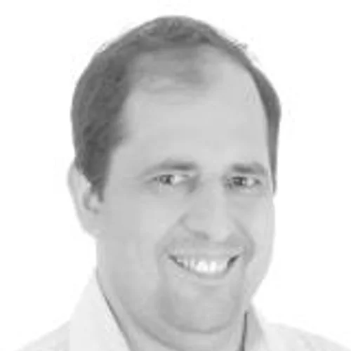 Adriano Varela