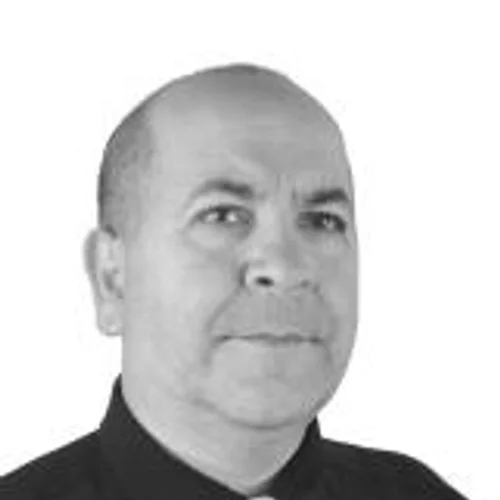 PROFESSOR ISMAEL