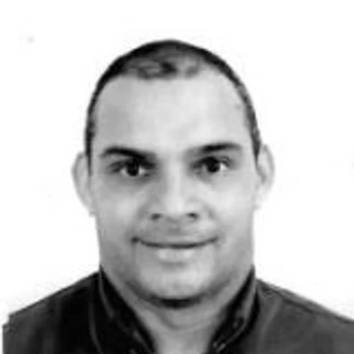 ANDRÉ SANTOS