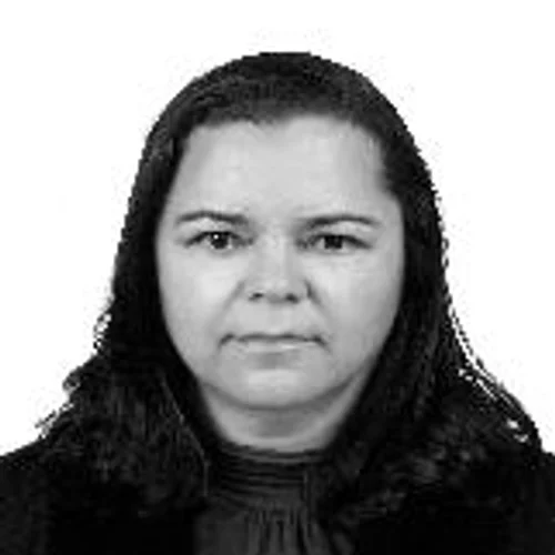 TATÁ MIRANDA