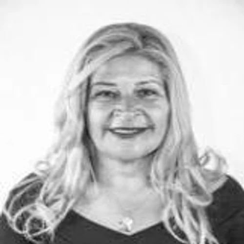 CLEUZA LOIRA