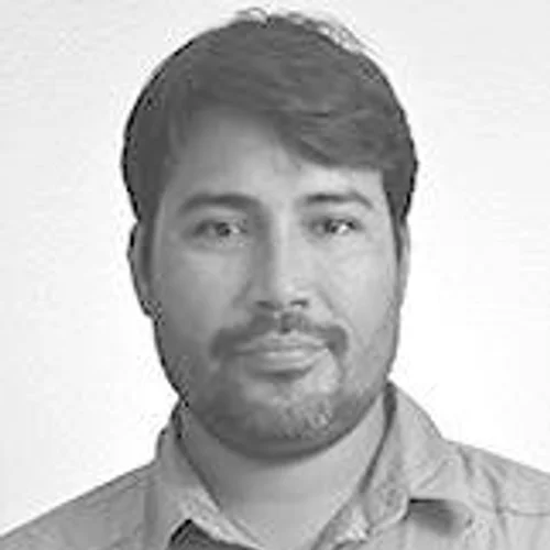 Adilson (professor Índio)
