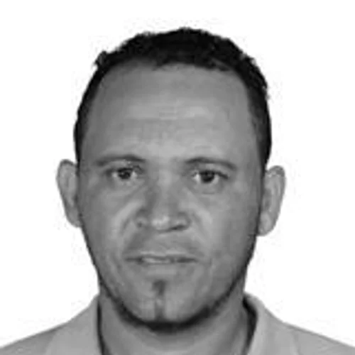 LAZARO BATORÉ