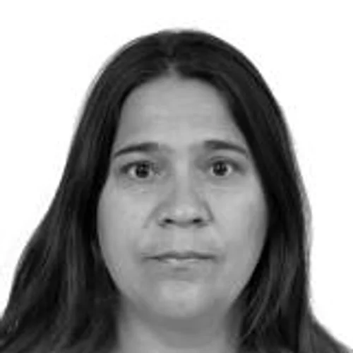 LUZIA CARNEIRO