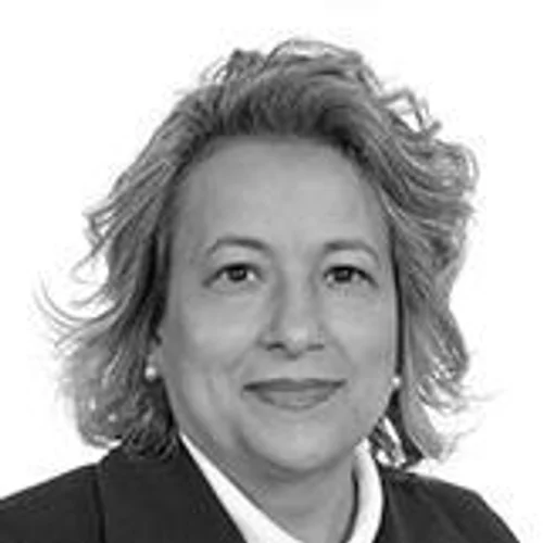 DRA. LEONAIA