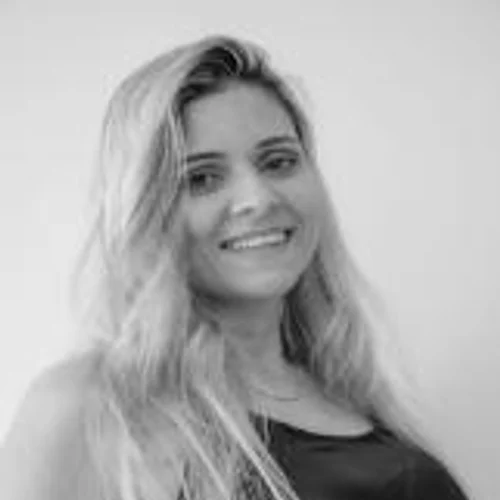 ANA PAULA PEDRINHA