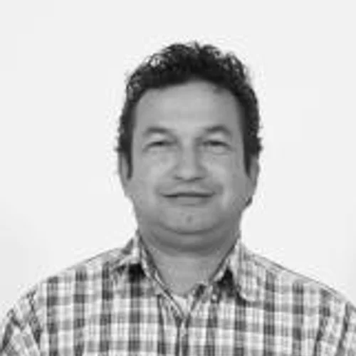JOSÉ TAVARES