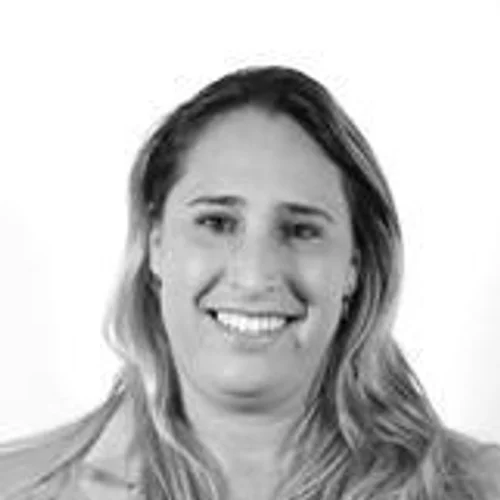 PROF. JULIANA DA ACADEMIA