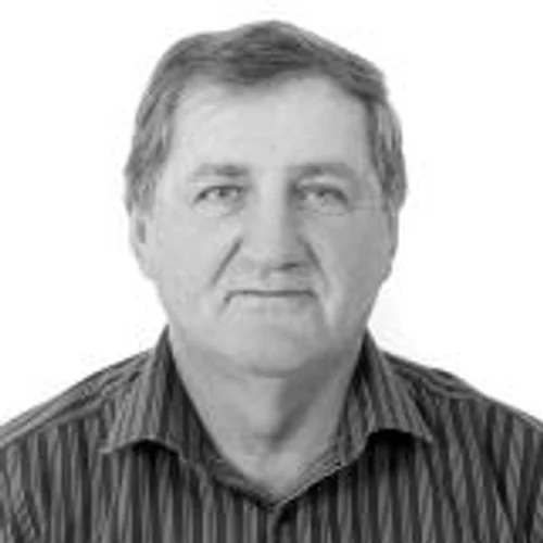 PEDRO MOMBACH