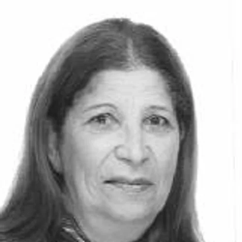 Nica Maronezi