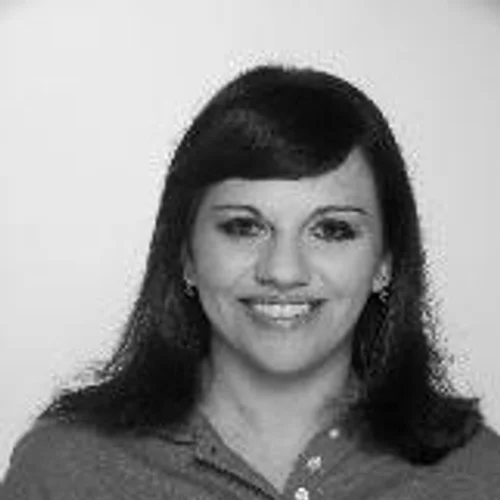 Dr.. Taciana