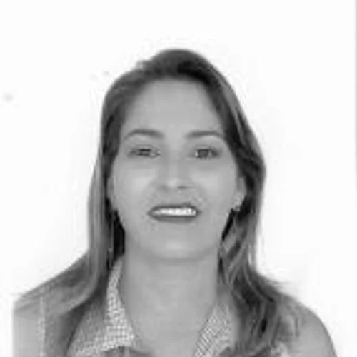PRETA CABELEIREIRA