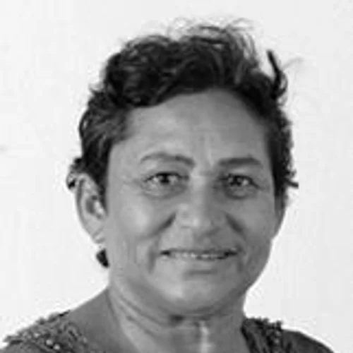 Tia Lourdes