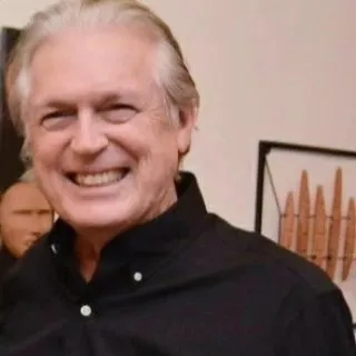 LUCIANO BIVAR