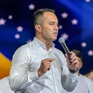 STEFANO AGUIAR